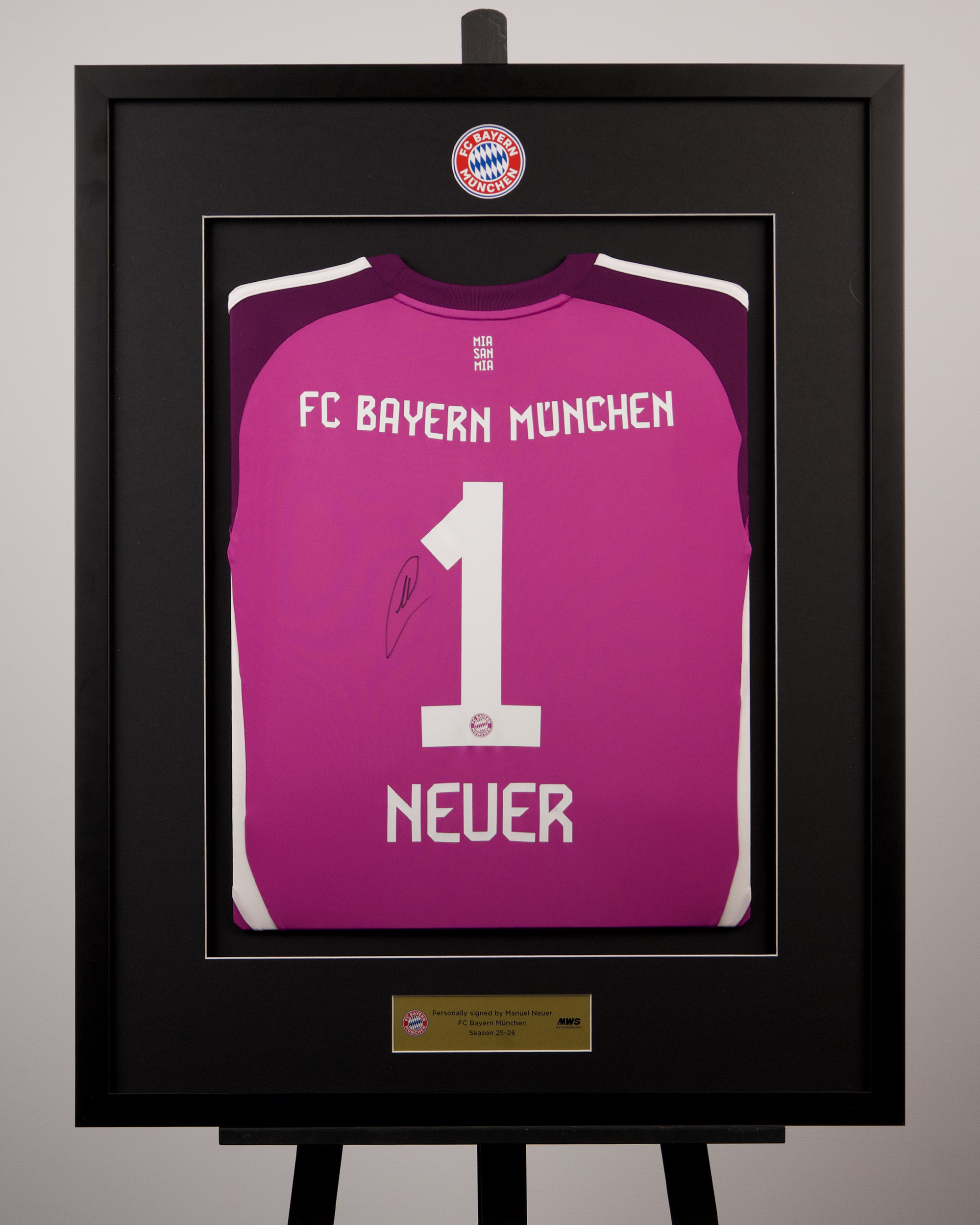 Manuel Neuer | Framed Signed Shirt