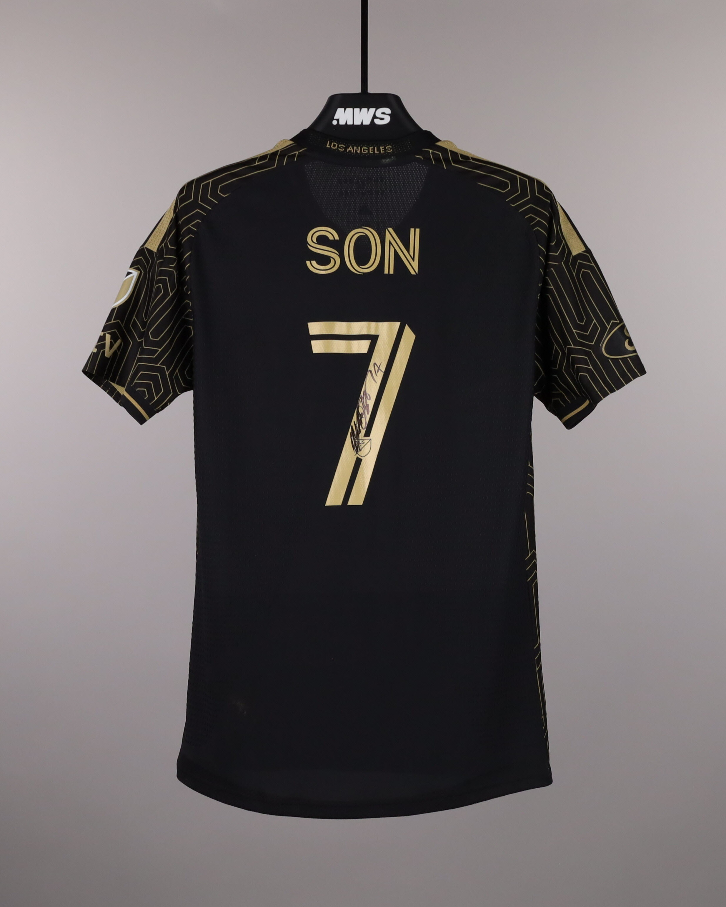 MatchWornShirt