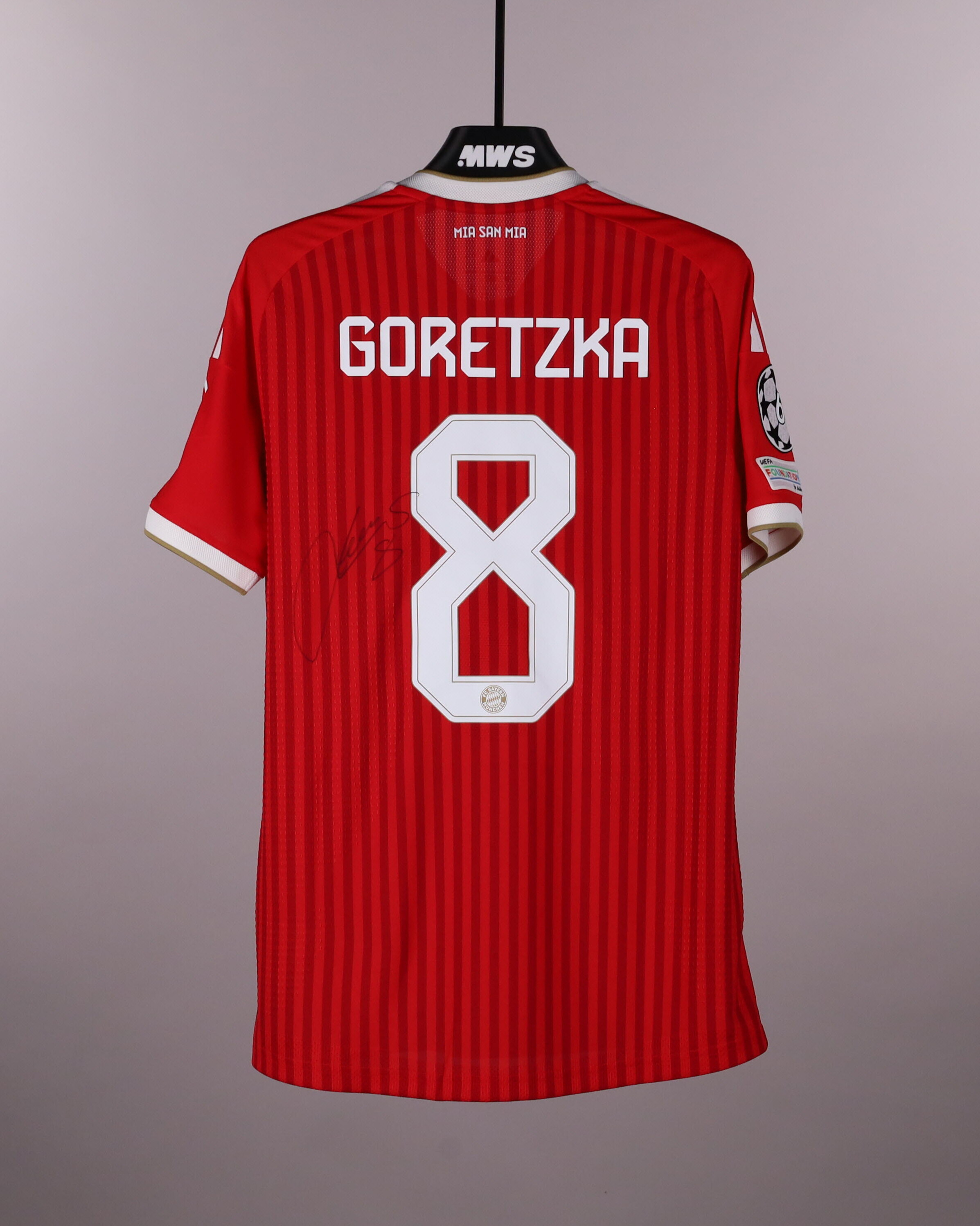 FC Bayern München Shirts | MatchWornShirt