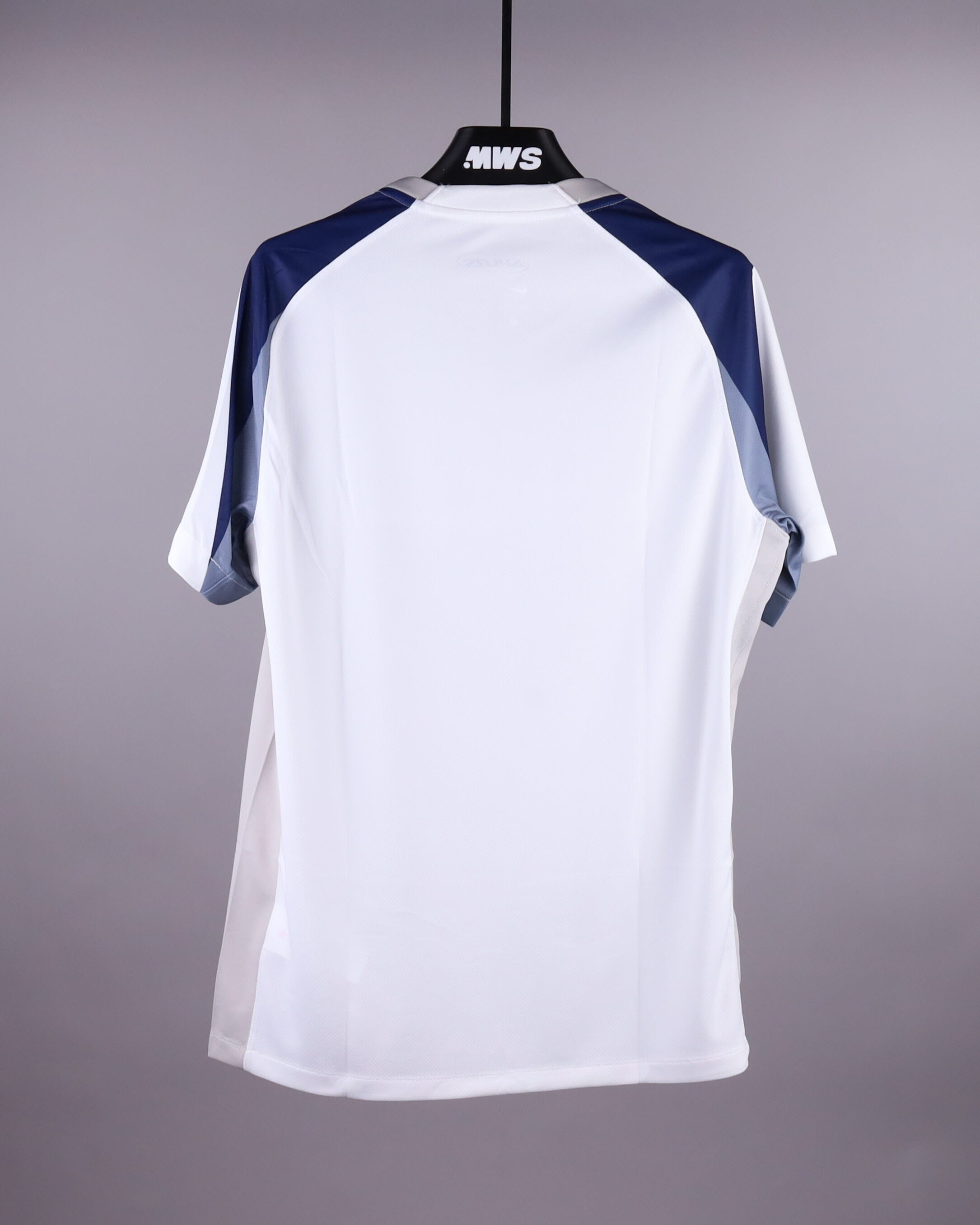 Squad Signed Shirt | Tottenham Hotspur | MatchWornShirt