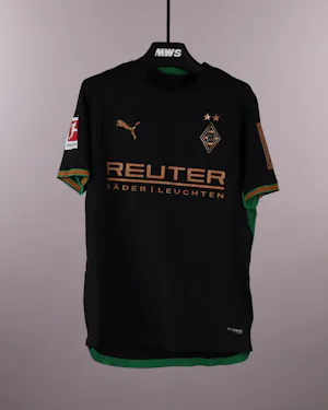 来自Borussia Mönchengladbach的Lukas Ullrich球衣