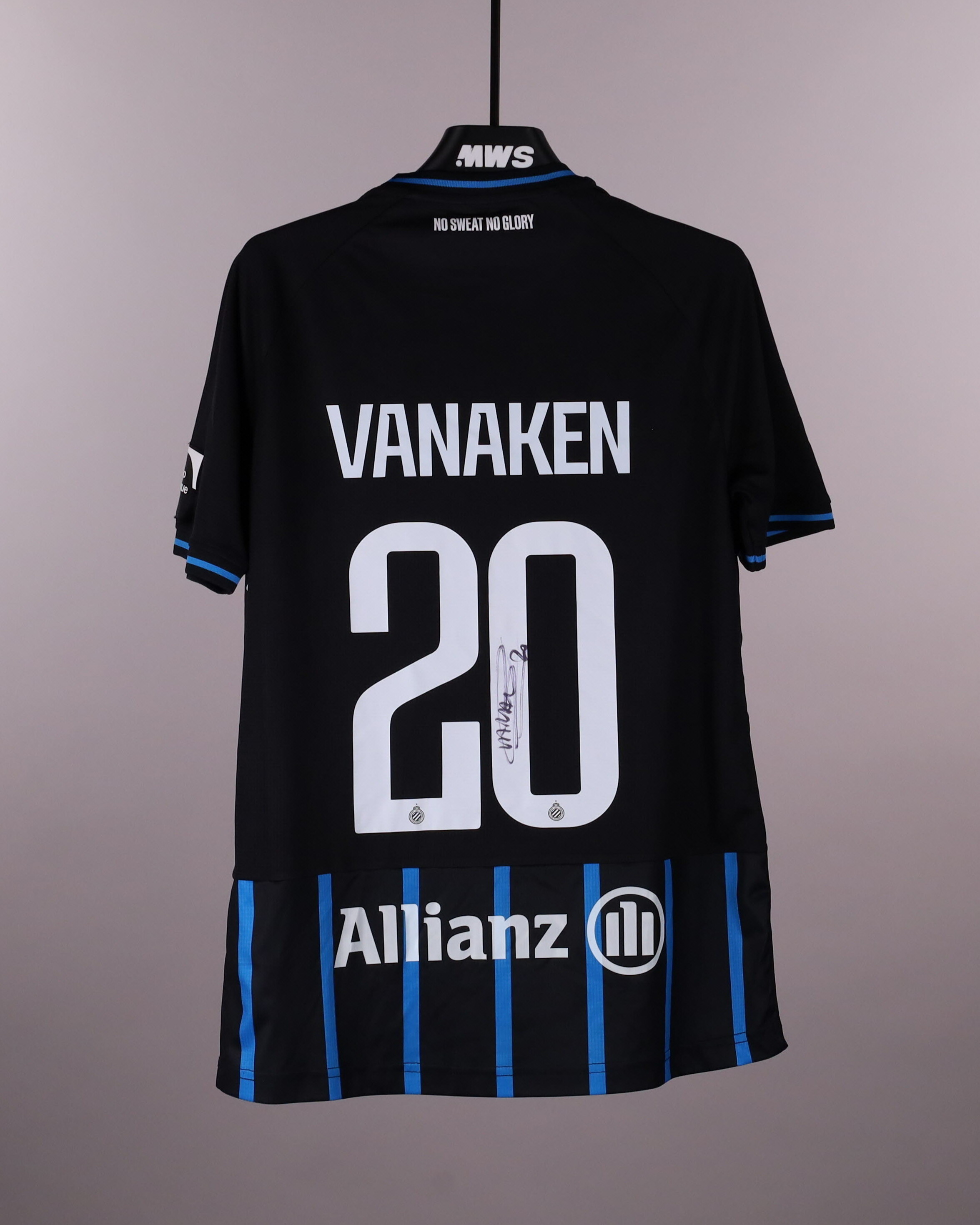Hans Vanaken Club Brugge shirt