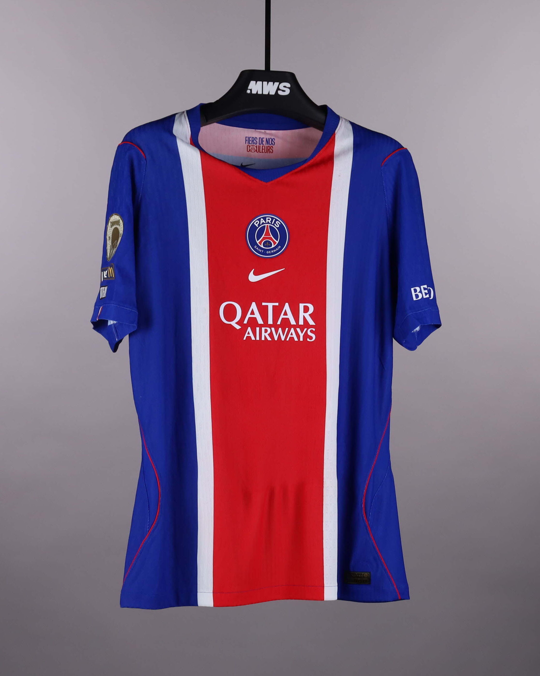 João Neves Paris Saint-Germain shirt