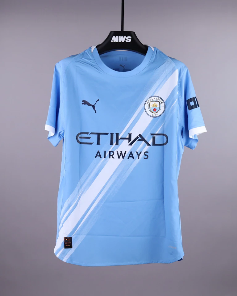 Ryan Cherki Manchester City jersey
