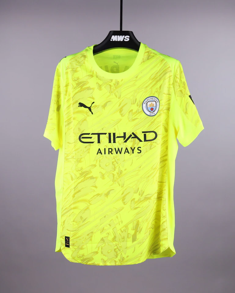 Gianluigi Donnarumma Manchester City shirt