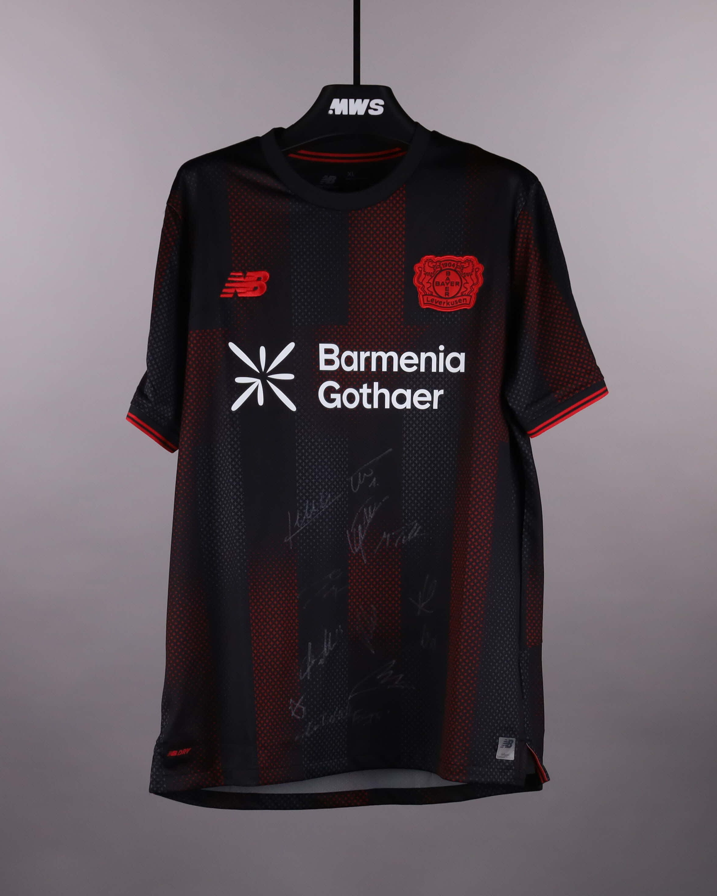 Squad Signed Home Shirt | MatchWornShirt