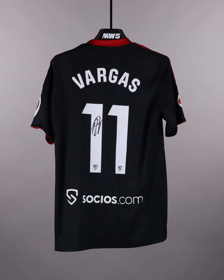 Ruben Vargas Sevilla FC のシャツ