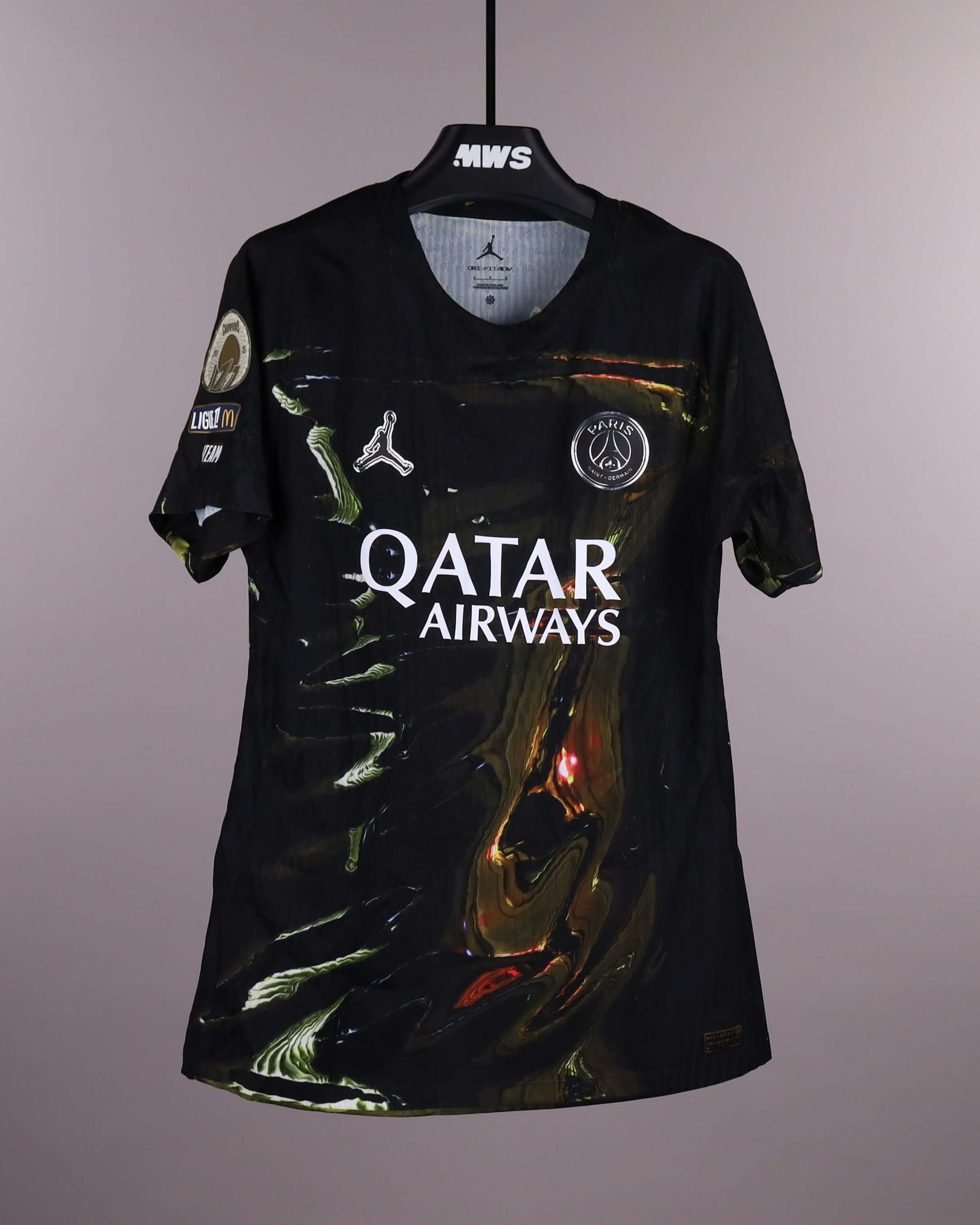 Match worn and signed shirts - Football, Basketball, Cycling & Rugby