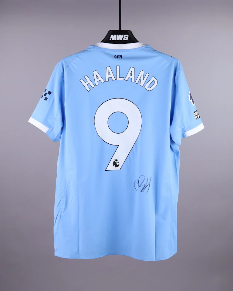 Erling Haaland Manchester City shirt