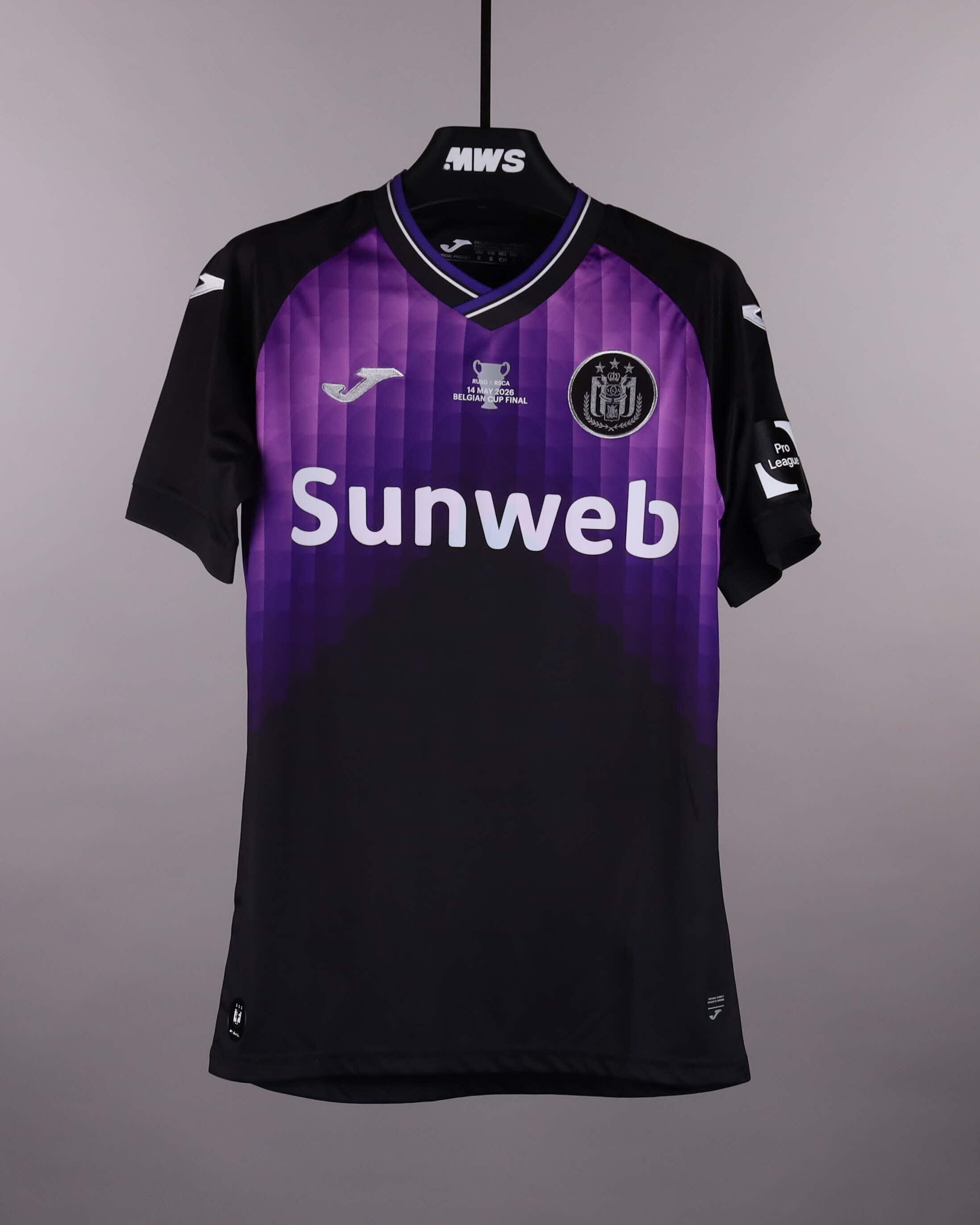 Yari Verschaeren RSC Anderlecht shirt