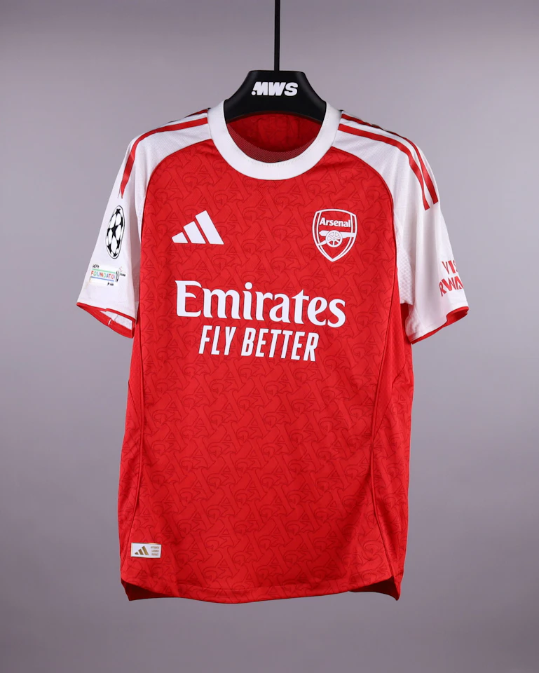 Eberechi Eze Arsenal jersey
