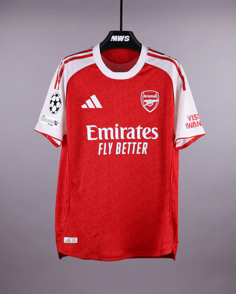 Riccardo Calafiori Arsenal jersey