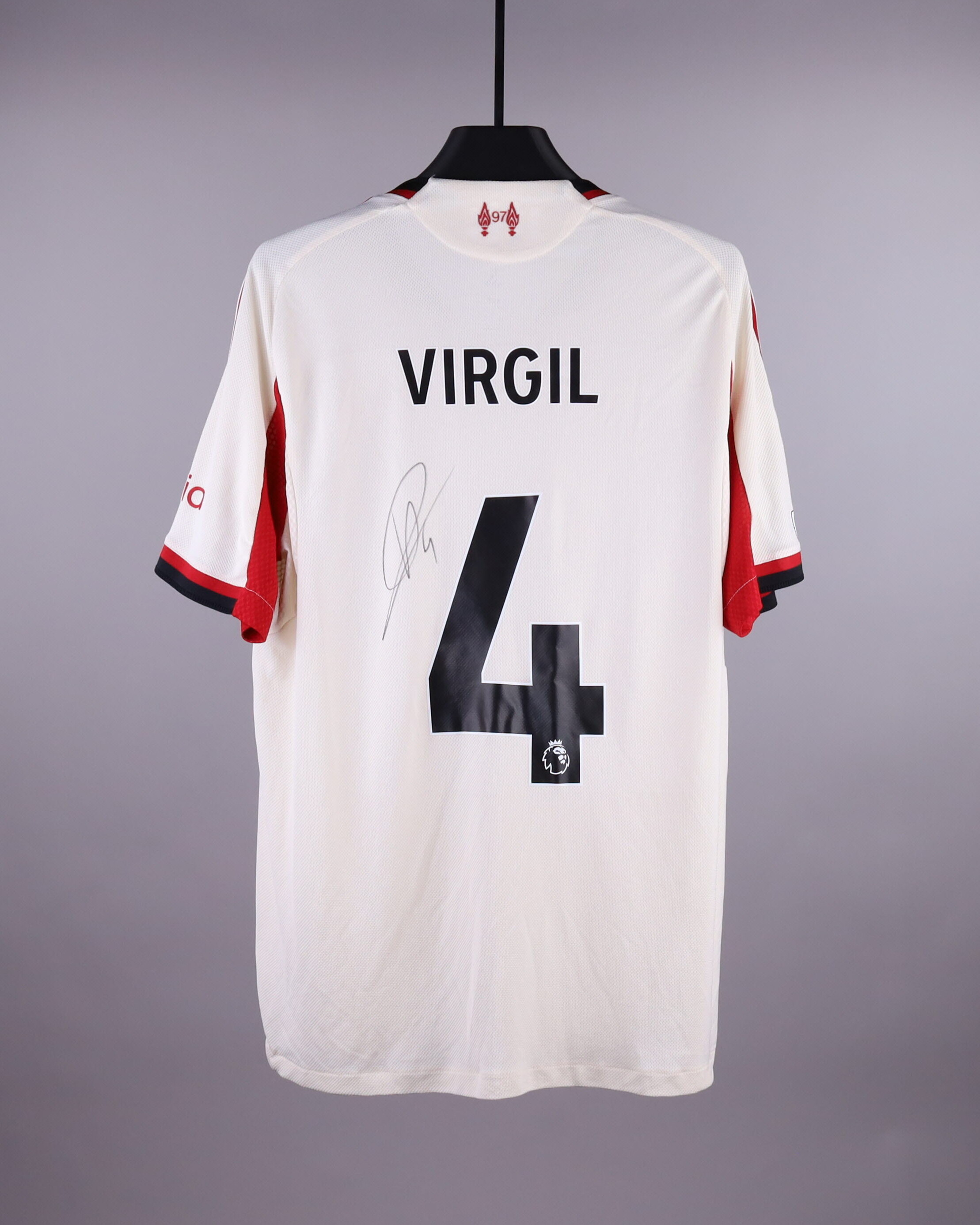 Virgil van Dijk | Aston Villa - Liverpool | Liverpool FC