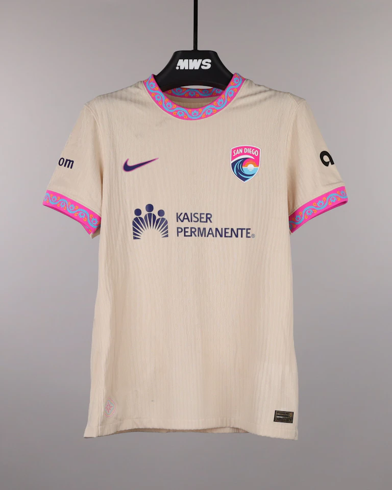 Kennedy Megan Wesley San Diego Wave FC camisa.