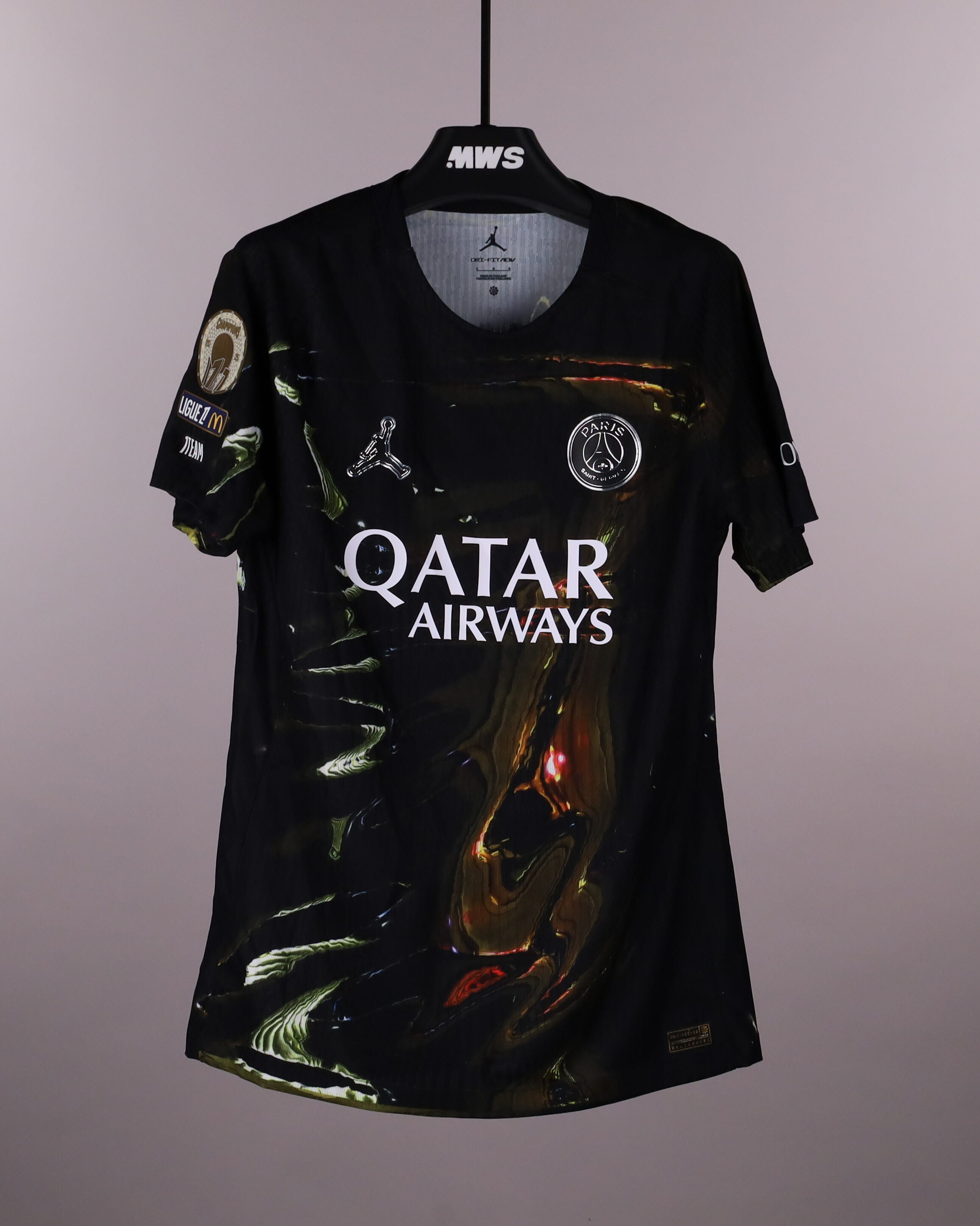 MatchWornShirt