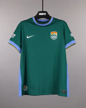 Devin Lynch Denver Summit FC camisa.