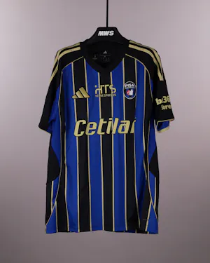 Filip Stojilkovic Pisa SC camisa.