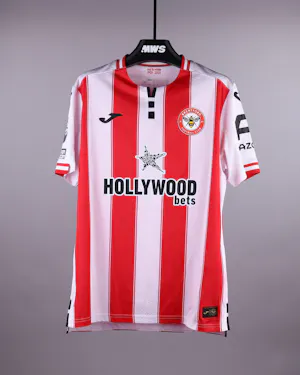 Igor Thiago  Brentford camisa.