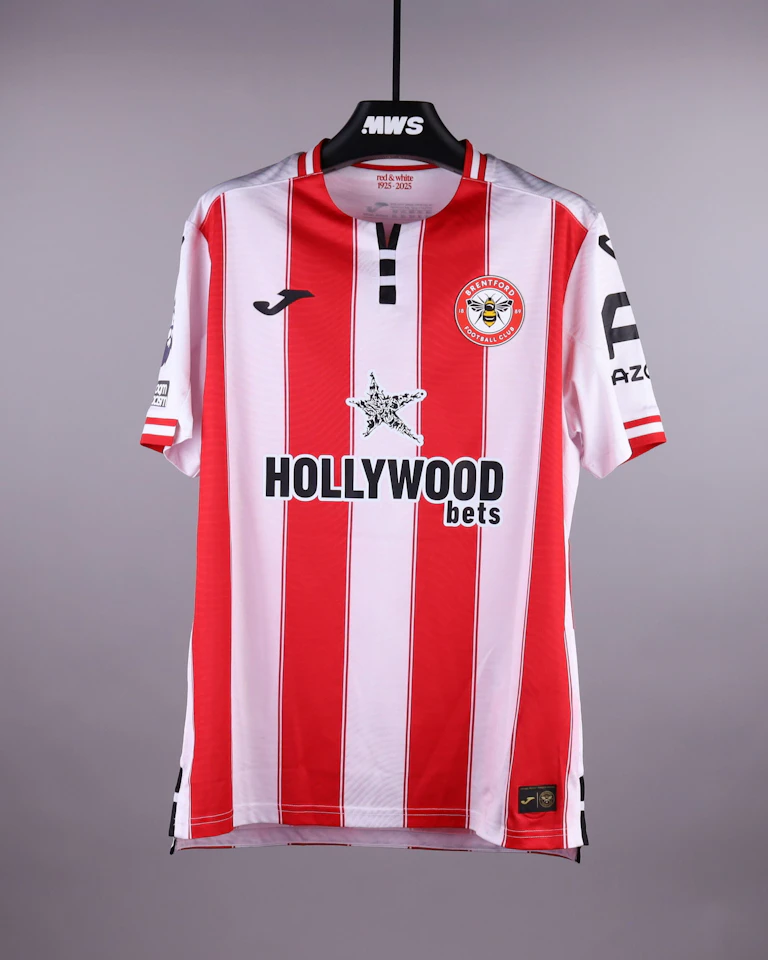 Igor Thiago  Brentford camisa.