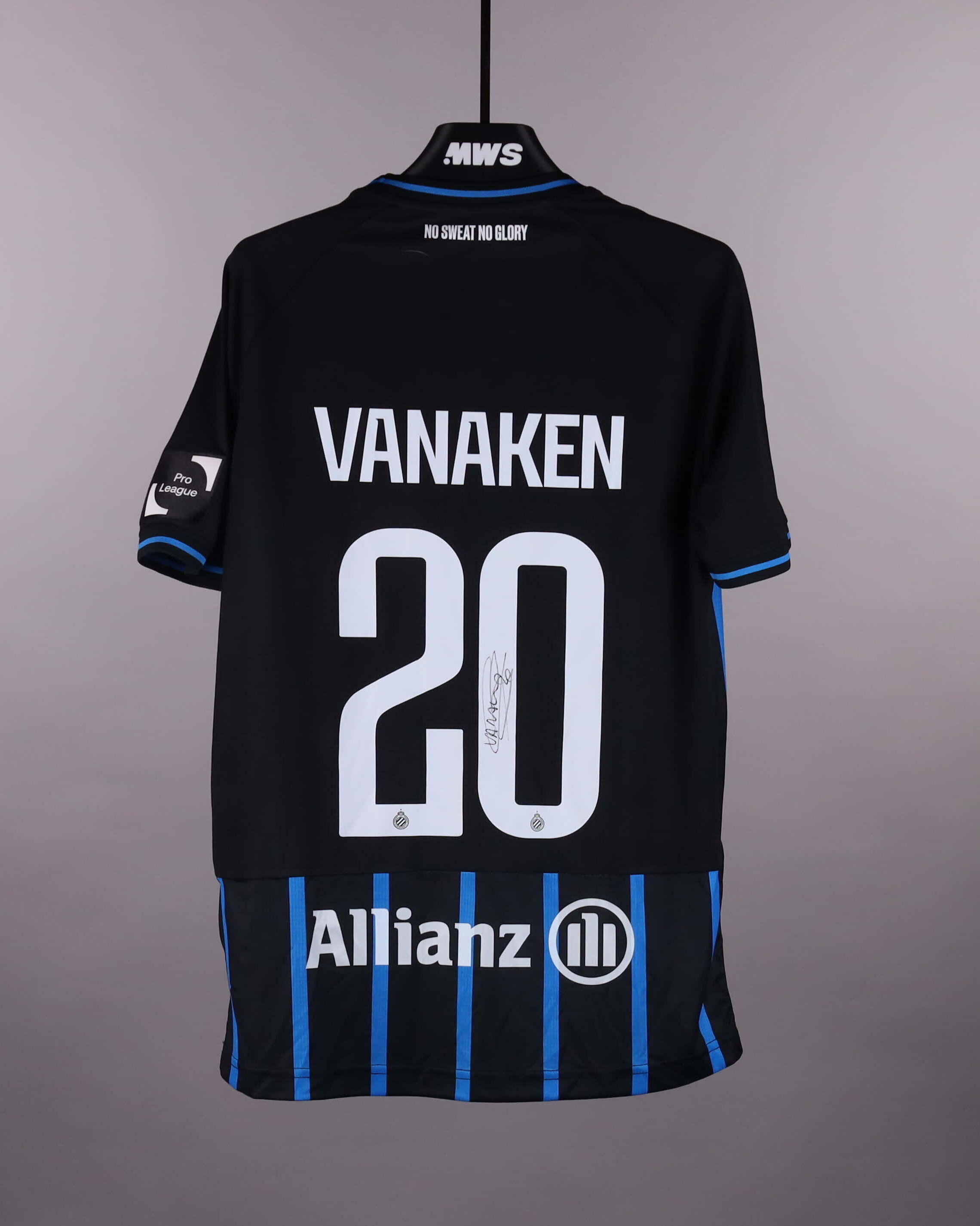 Hans Vanaken Club Brugge shirt