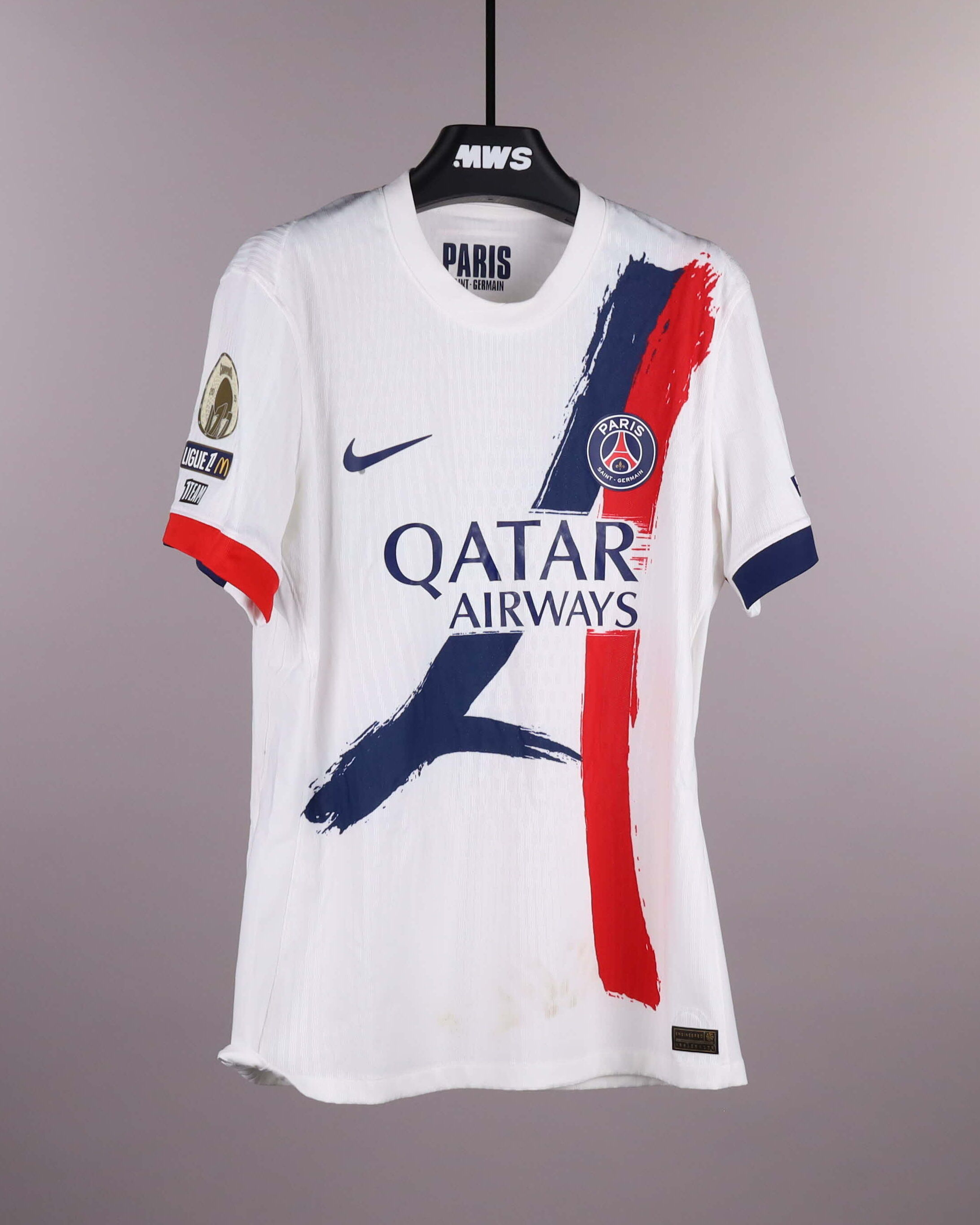 パリ・サンジェルマンのシャツ 2025/26 | MatchWornShirt