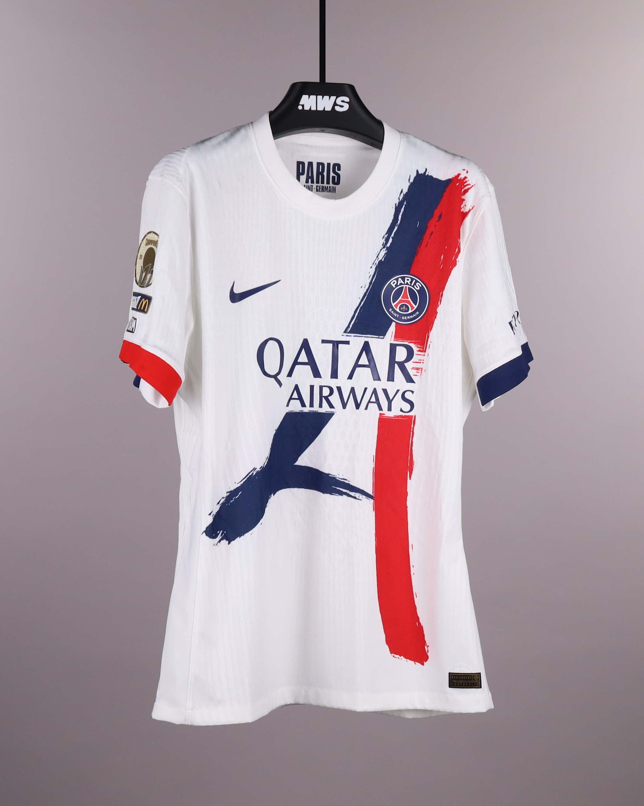 Lucas Hernández | Paris FC - Paris Saint-Germain | MatchWornShirt