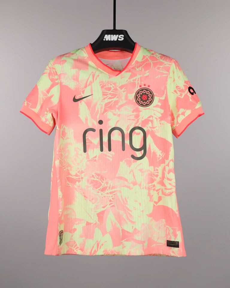 Sophia Wilson Portland Thorns FC jersey