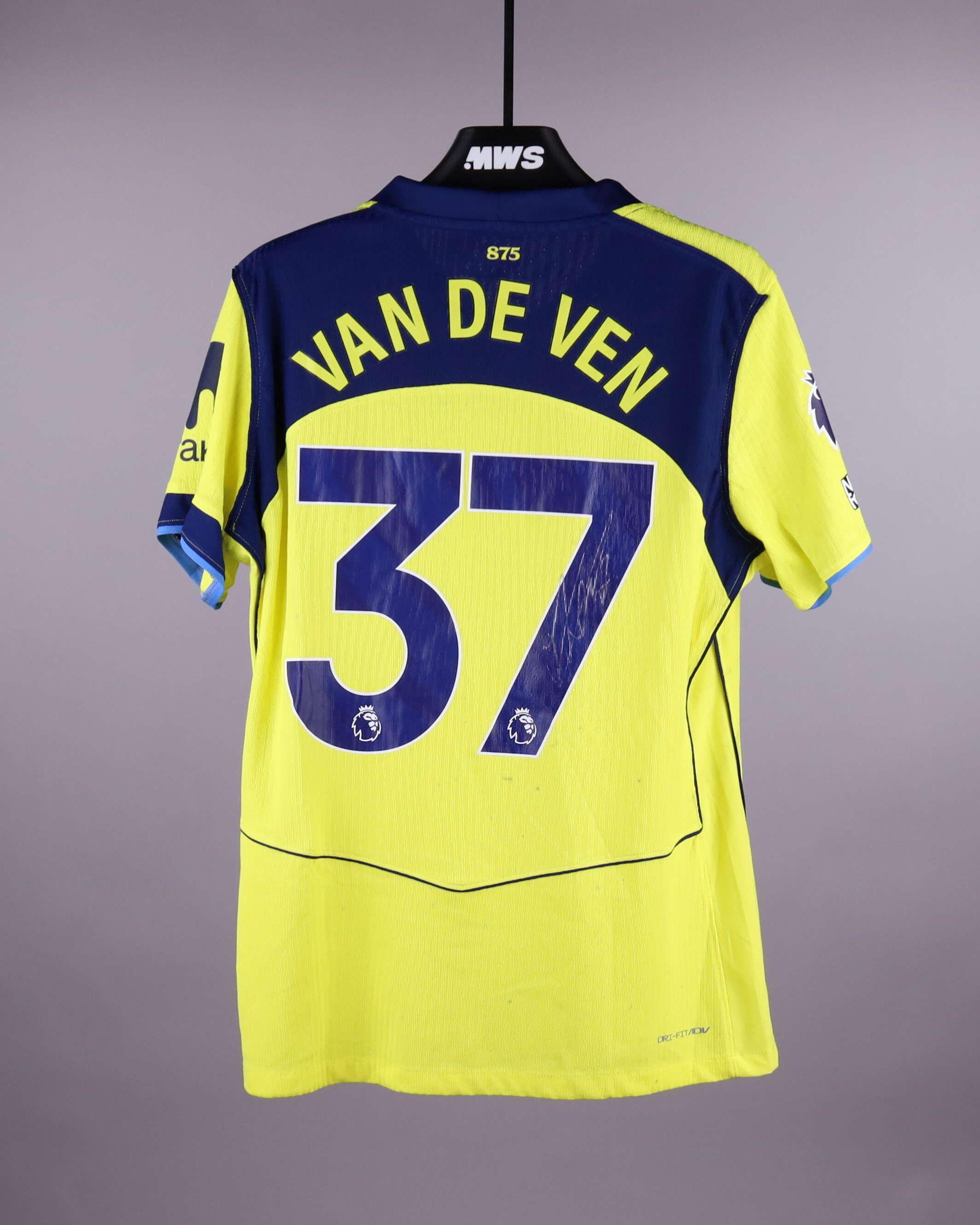 Micky van de Ven | Chelsea - Tottenham Hotspur | MatchWornShirt
