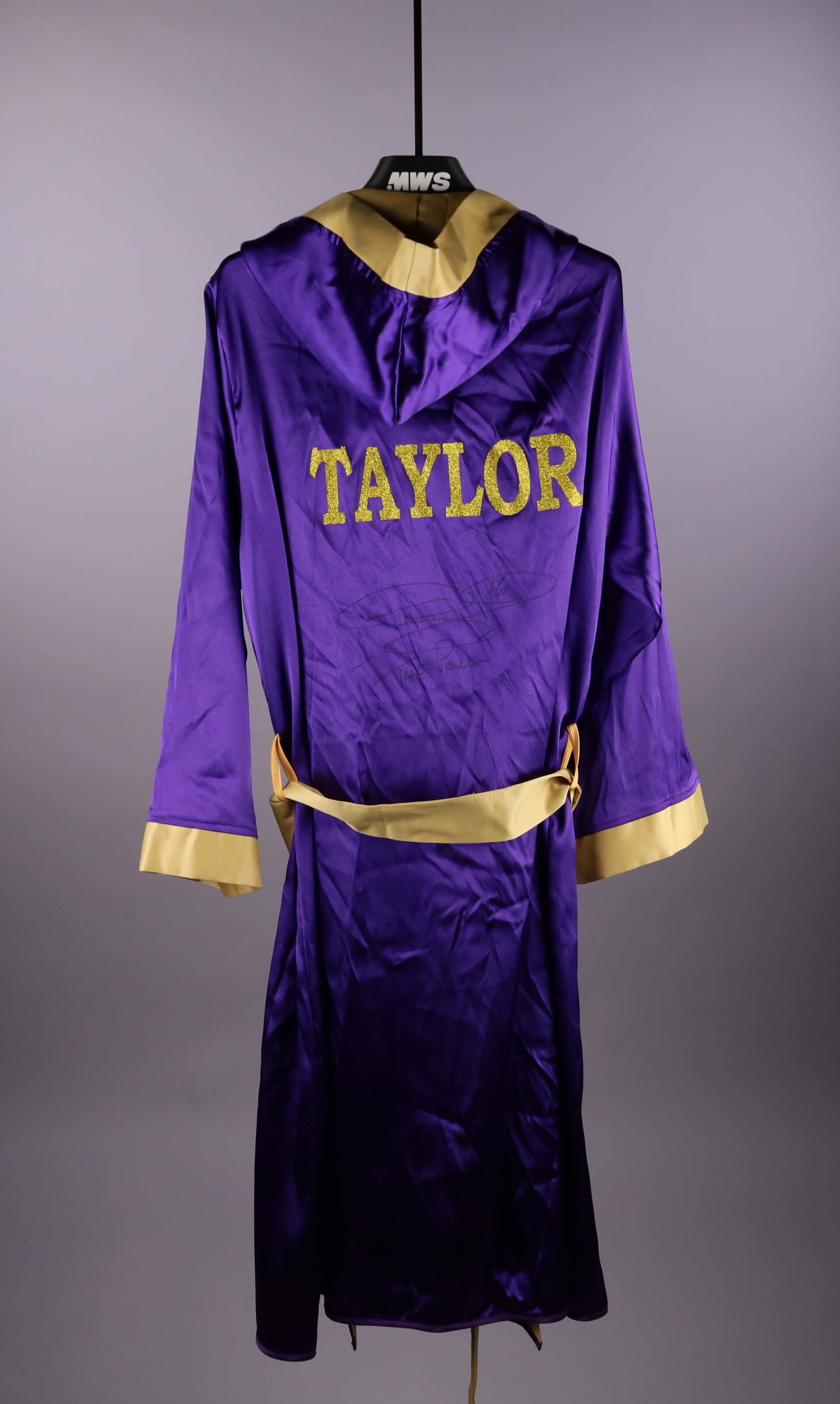 Phil Taylor Boxing Gown