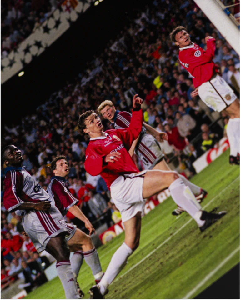 Manchester United ICON OPUS Book