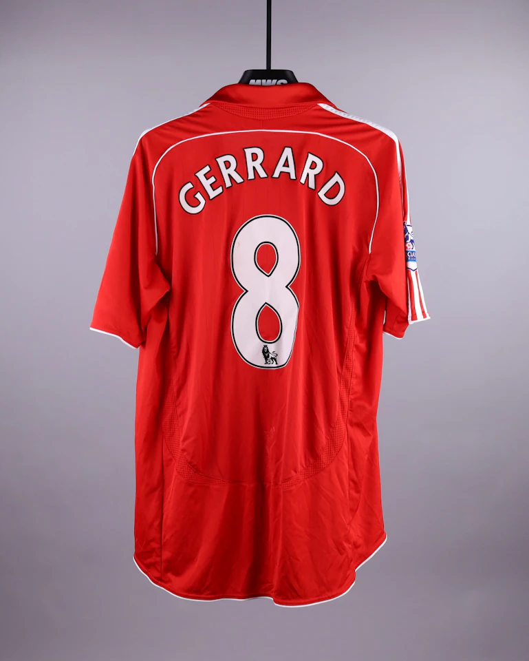 Steven Gerrard Liverpool shirt