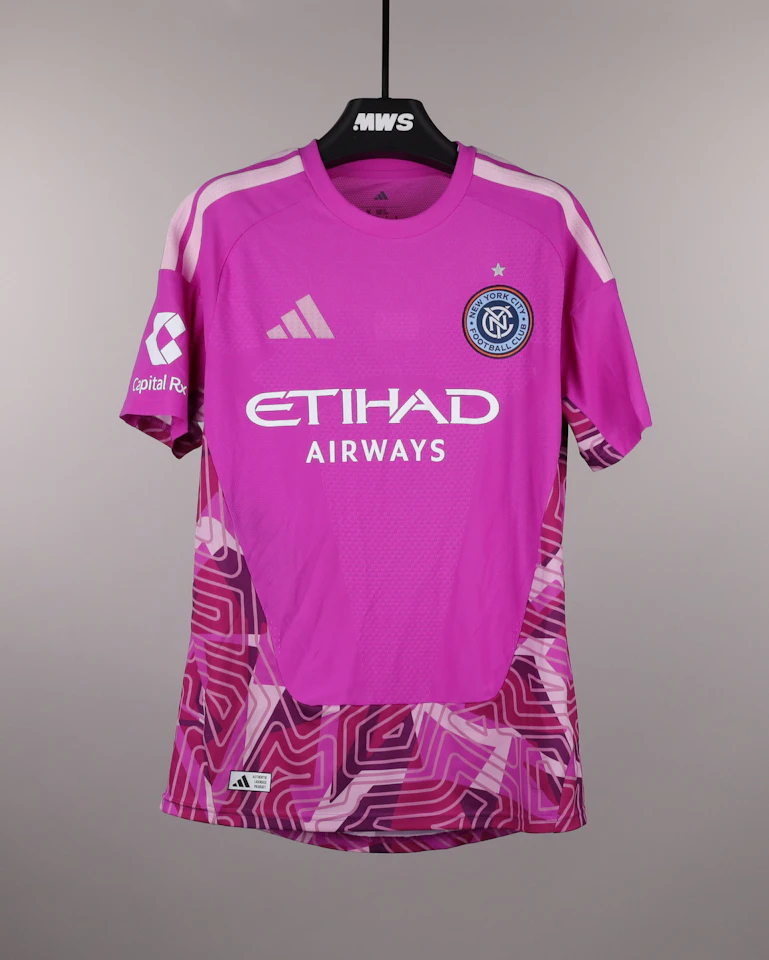 Matt Freese New York City FC のシャツ