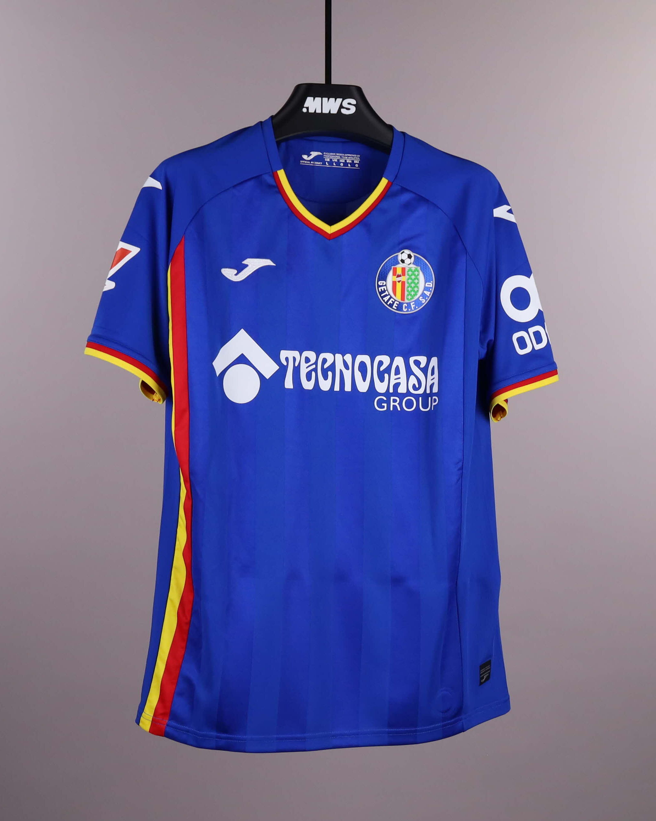 本物のDamian Caceresサイン入りサッカーシャツを探す