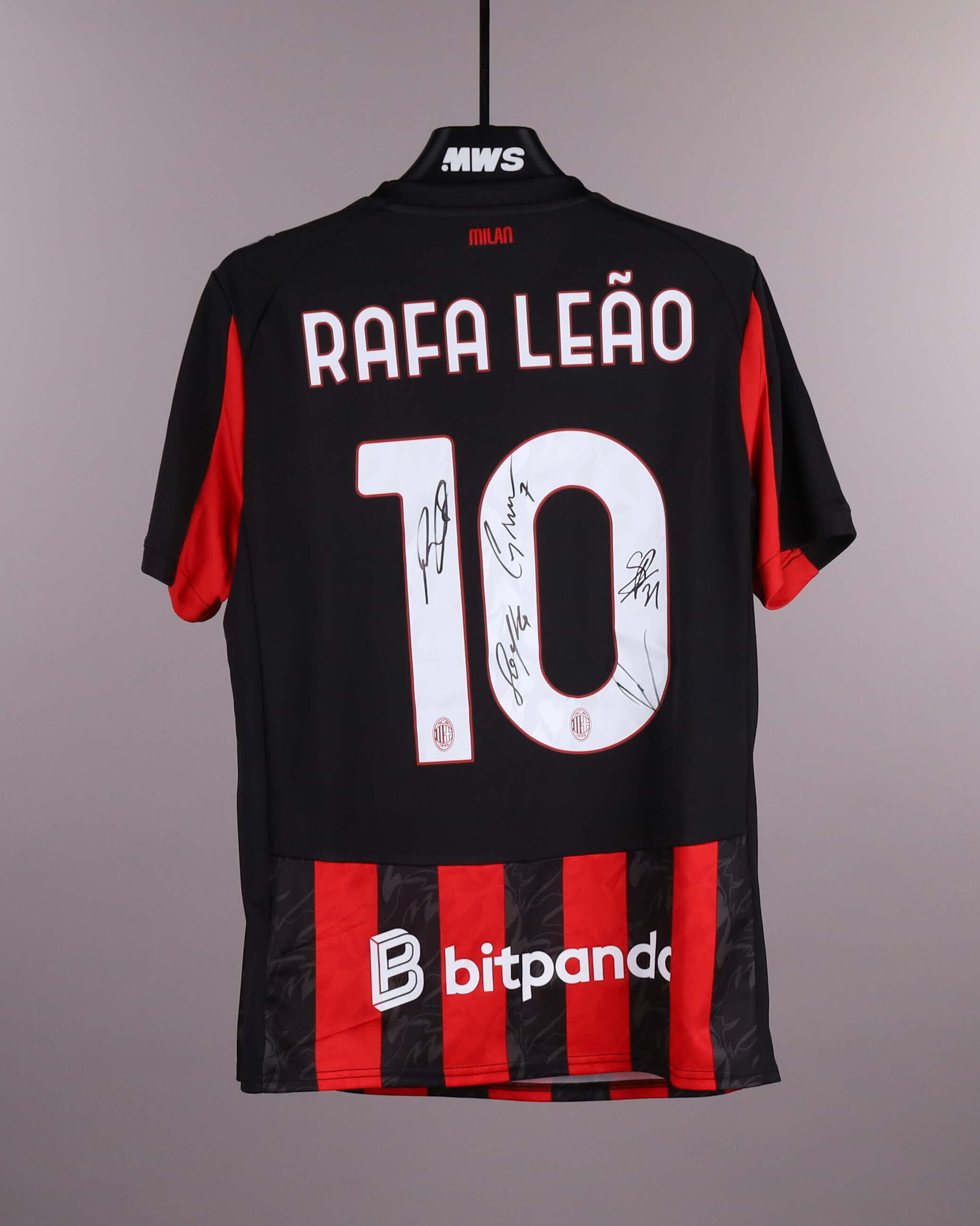 Rafael Leão Signed Shirt | MatchWornShirt
