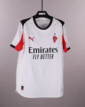 来自AC Milan的Adrien Rabiot球衣