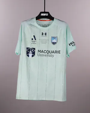 Shirt van Rhyan Grant Sydney FC