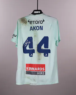 Shirt van Akol Akon Sydney FC