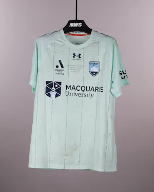 Shirt van Akol Akon Sydney FC