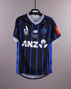 Felipe Gallegos Auckland FC camisa.
