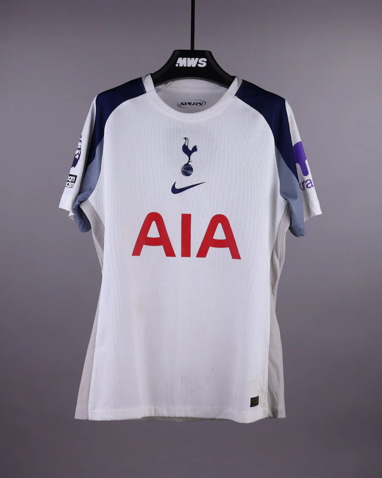 Djed Spence Tottenham Hotspur shirt