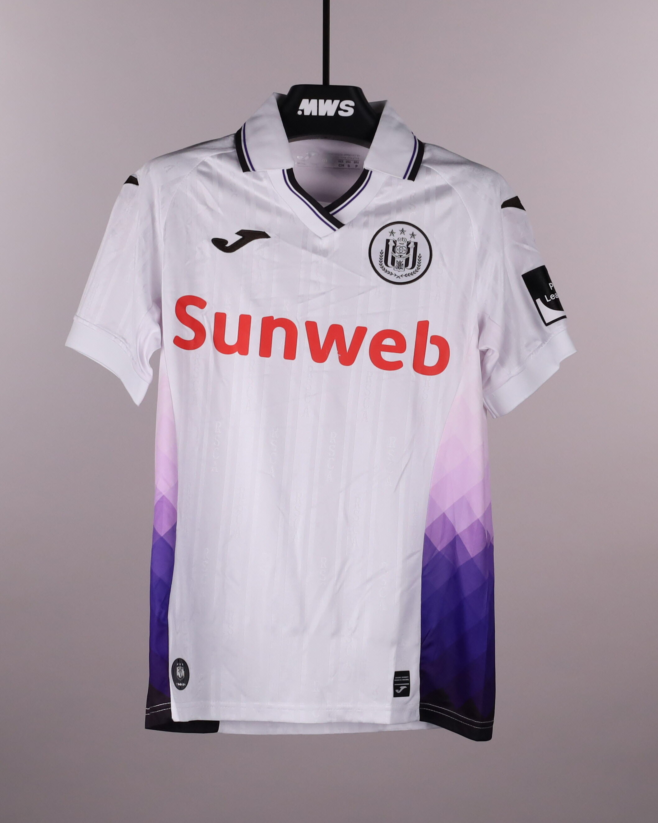 Yari Verschaeren RSC Anderlecht shirt