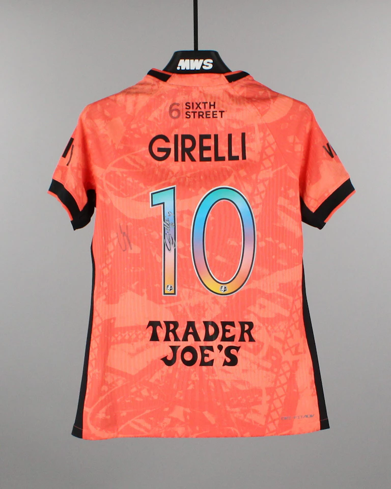 Cristiana Girelli Bay FC jersey