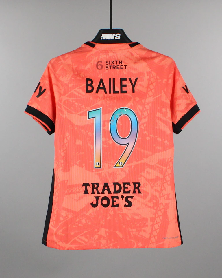 Camiseta Dorian Bailey Bay FC