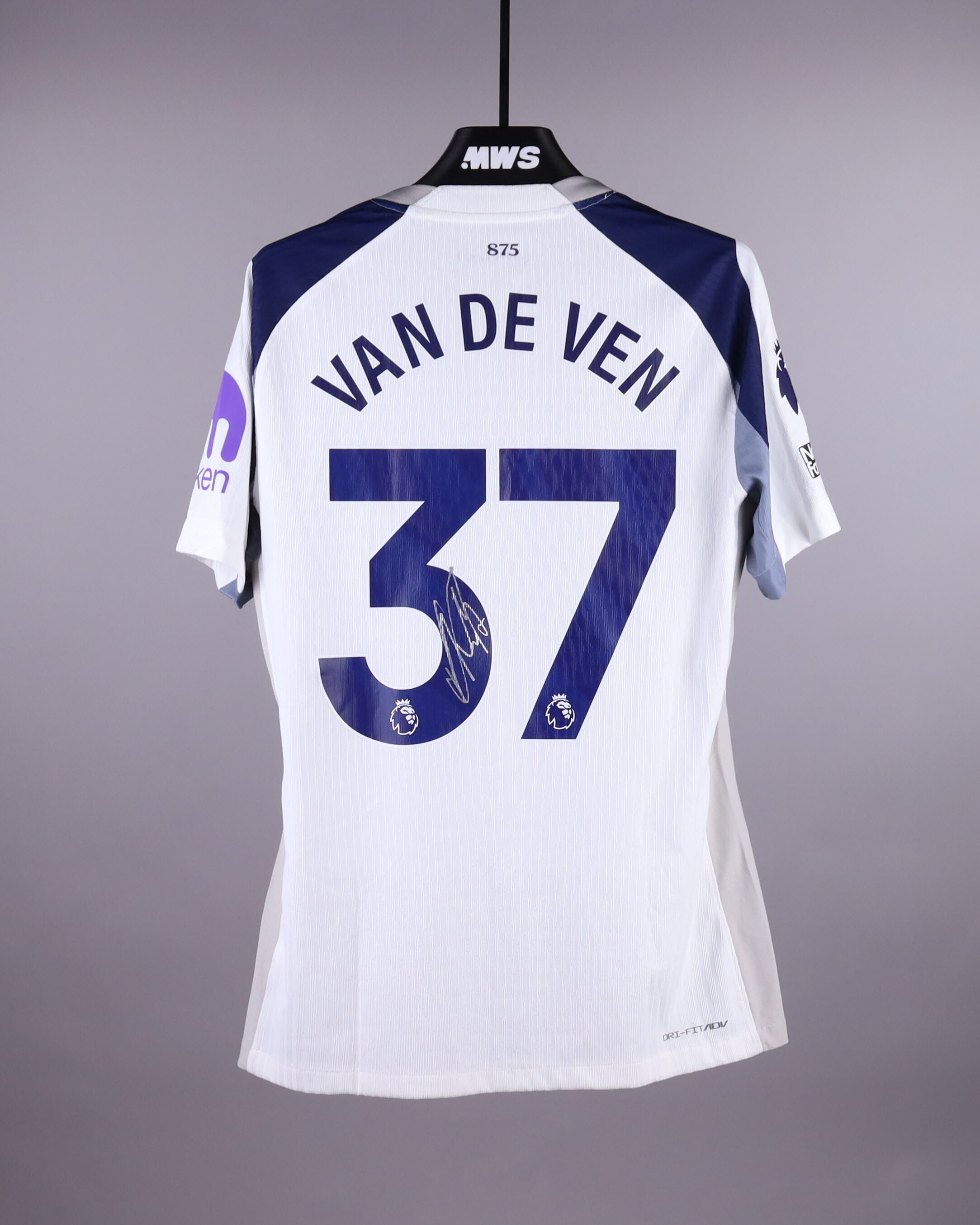 Micky van de Ven | MatchWornShirt