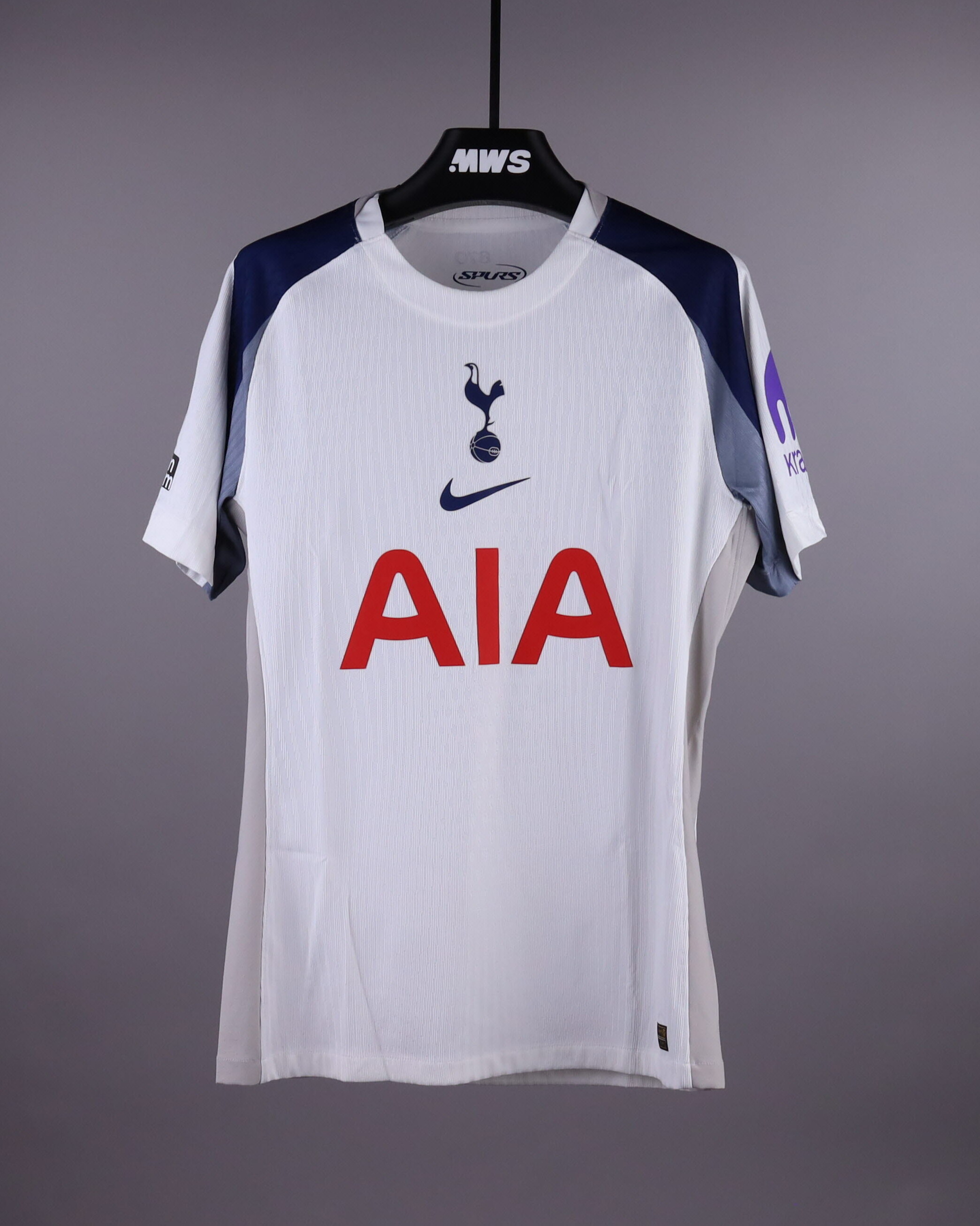 Pedro Porro Tottenham Hotspur shirt