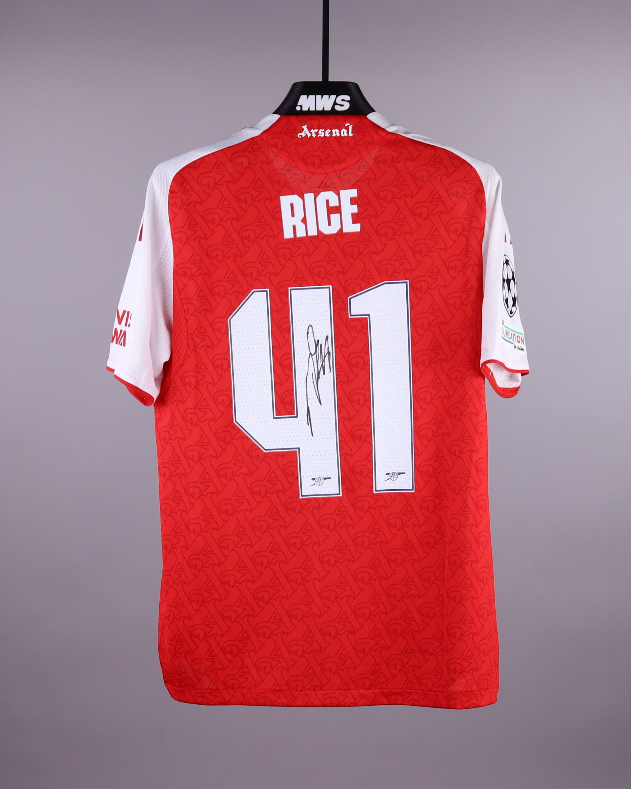 MatchWornShirt