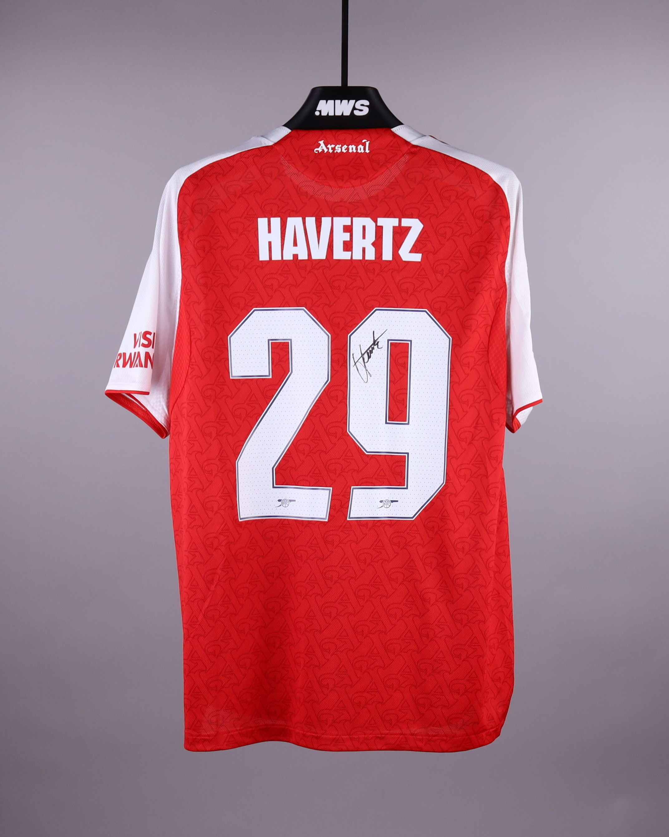 MatchWornShirt