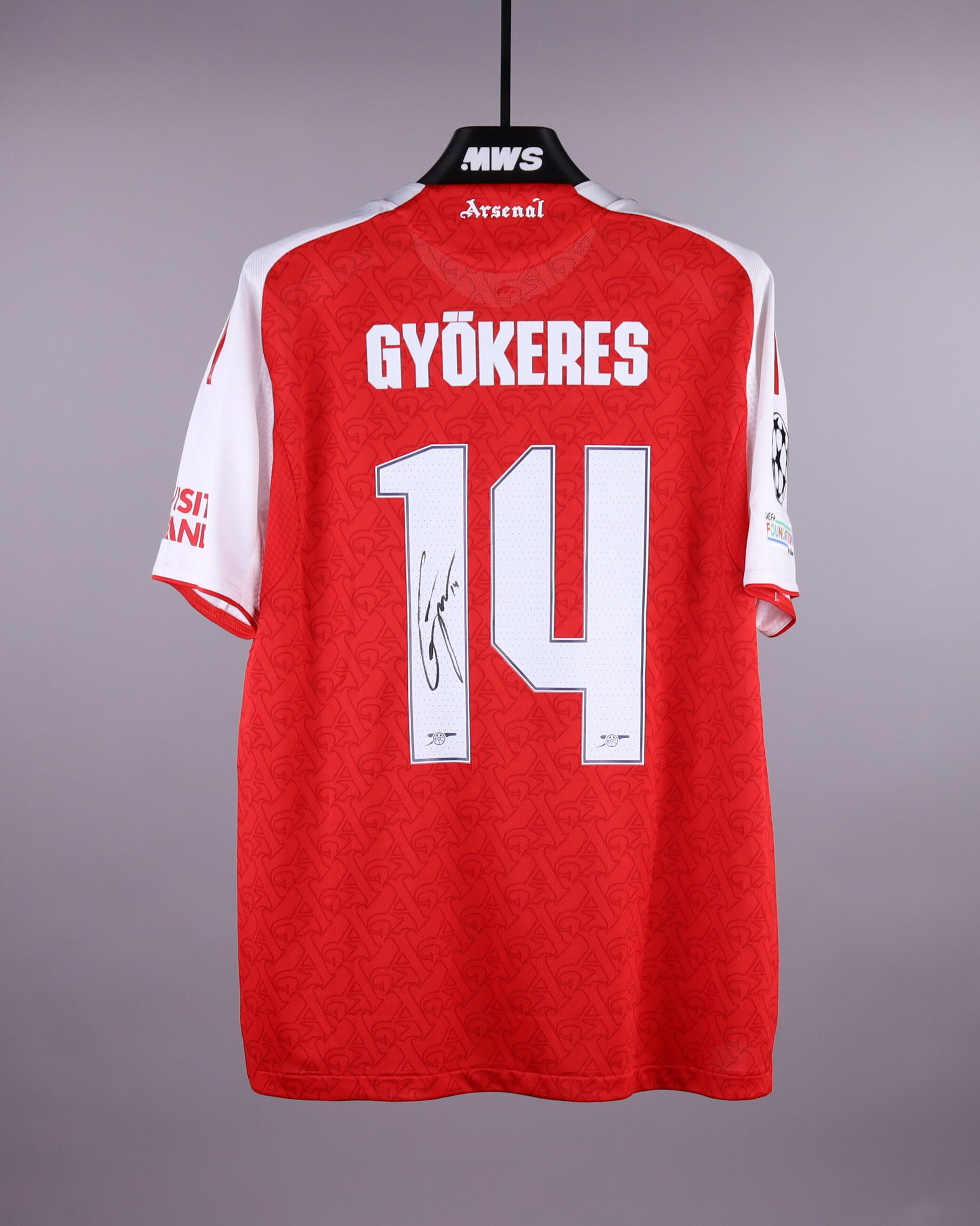 Viktor Gyökeres | MatchWornShirt