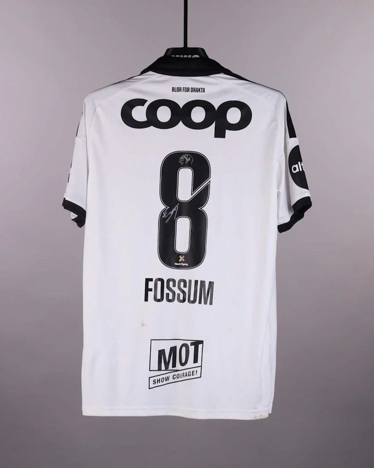 来自Rosenborg的Iver Fossum球衣