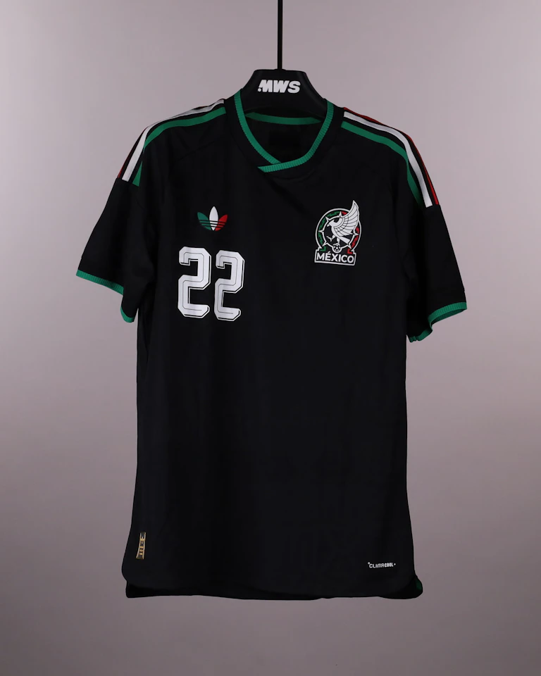 Guillermo Martínez Mexico shirt